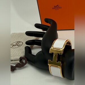 HERMES Yellow Gold Plated White Enamel Clic Clac H Wide Bracelet